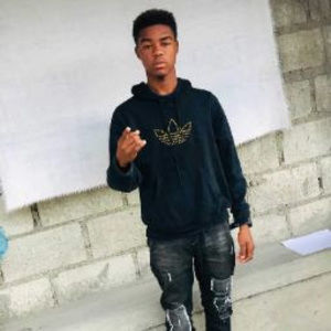 Meet your Posher, Maykelson lovens